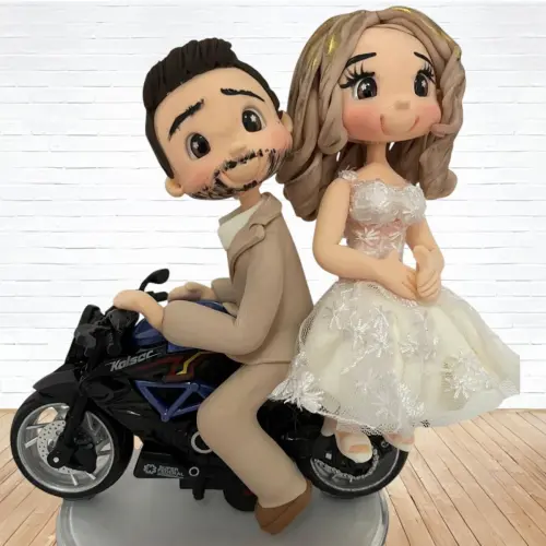 Topo de Bolo Casamento Personalizado em Biscuit Familia, Estilo F