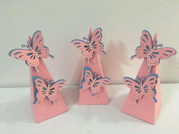 Caixa Cone Borboletas em Scrap