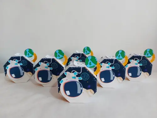 Caixa Oitavada Astronauta