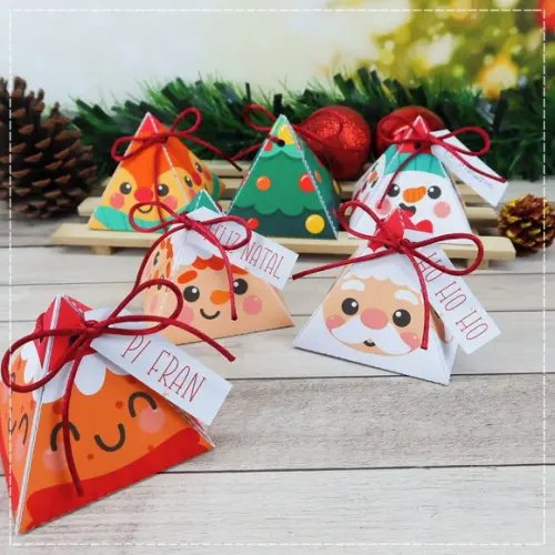 Caixinha Pirâmide Natal