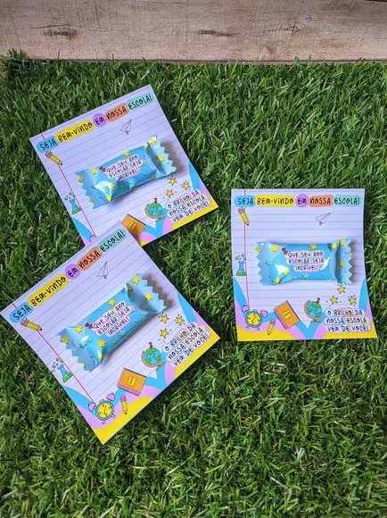 Card com Bala Volta às Aulas
