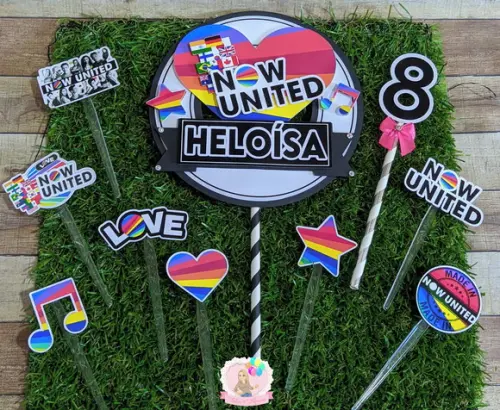 Topo de Bolo Now United