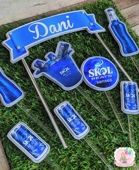Topo de Bolo Skol Beats