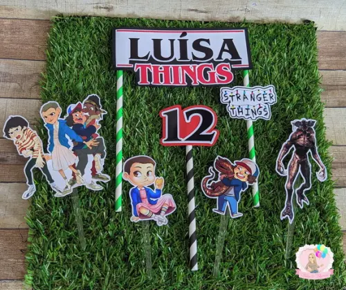 Topo de Bolo Stranger Things