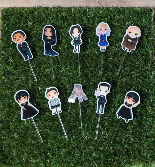 Toppers Wandinha