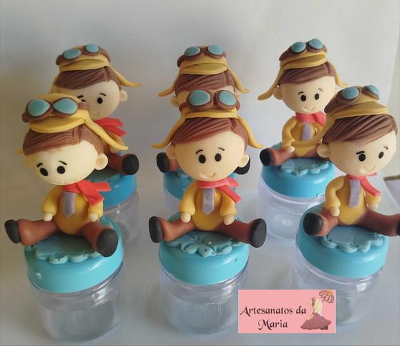 Menino Aviador em Biscuit