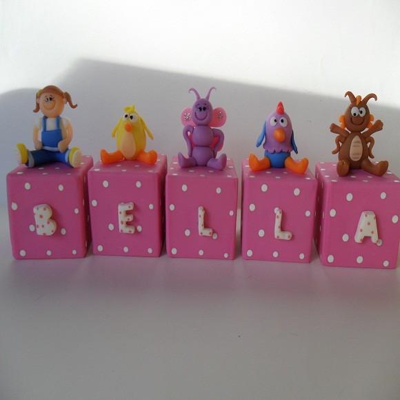 Topo de Bolo Cubos Galinha Pintadinha