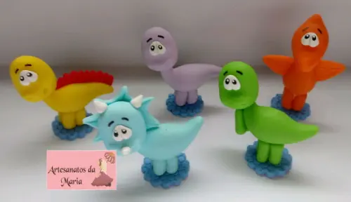 Aplique Dinossauro em biscuit