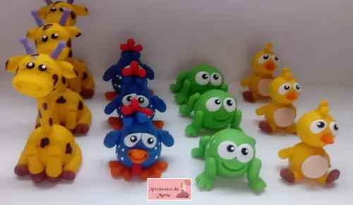 Aplique Turma da Galinha Pintadinha