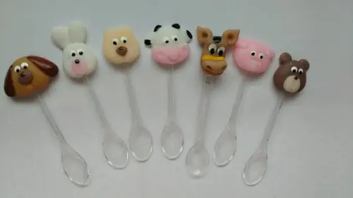 Colher Decorada Fazendinha de Biscuit