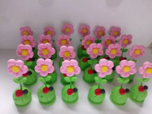 Lembrancinha Jardim Encantado de Biscuit