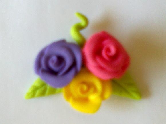 Aplique Rosas* em Biscuit