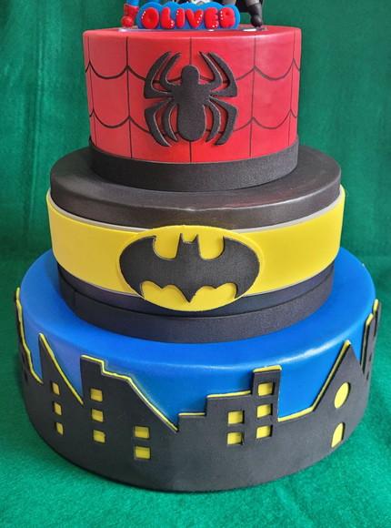 Bolo Homem Aranha e Batman