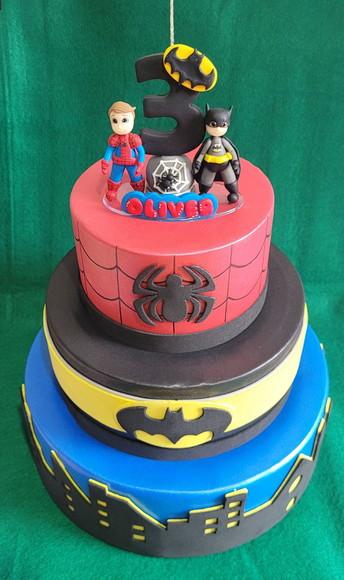 Bolo Homem Aranha e Batman