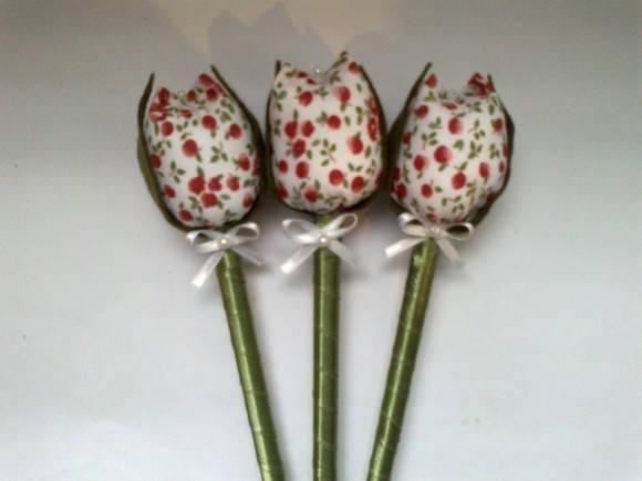 Caneta com Tulipa