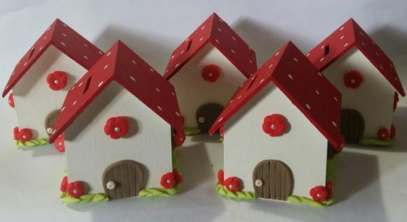Casa Cofre Chapéuzinho Vermelho