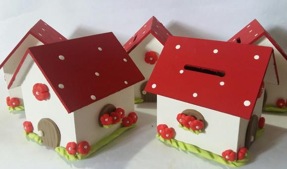 Casa Cofre Chapéuzinho Vermelho