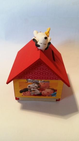 Casa Cofre m com Snoopy de Biscuit