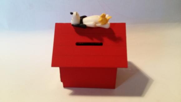 Casa Cofre m com Snoopy de Biscuit