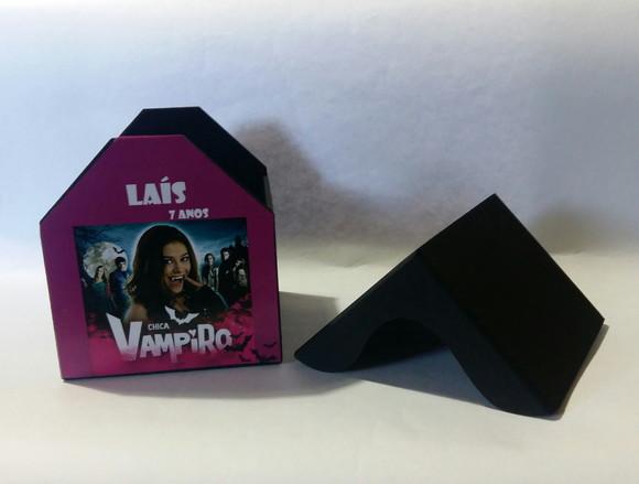 Centro de Mesa Chica Vampiro