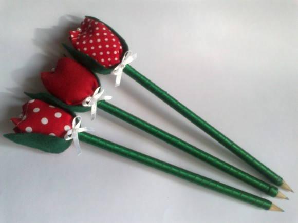 Lembrancinha Tulipas no Lápis