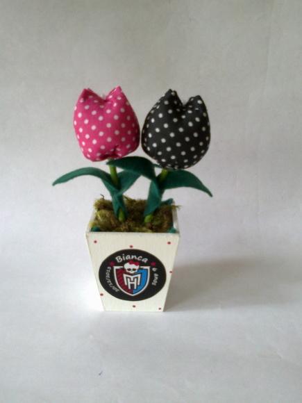 Lembrancinha Vasinho Monster High