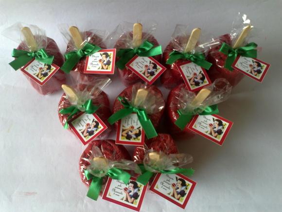 Maçã de Toalha - Branca de Neve - ESGOTADO
