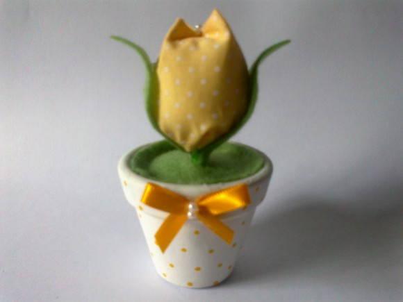 Vasinho de Cerâmica com Tulipa