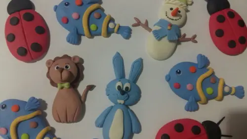 Apliques em Biscuit