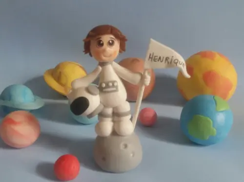 Astronauta com Planetas de Biscuit