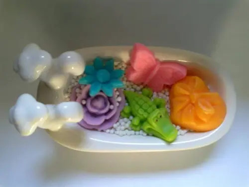Banheira de Porcelana com Sabonetes
