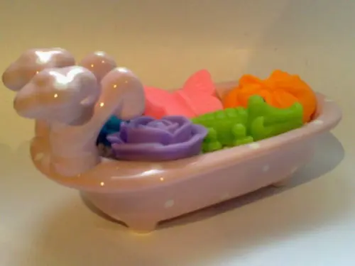 Banheira de Porcelana com Sabonetes