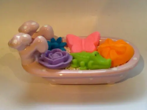 Banheira de Porcelana com Sabonetes