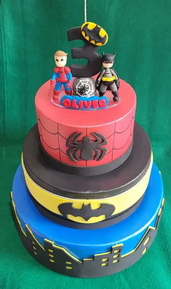 Bolo Homem Aranha e Batman