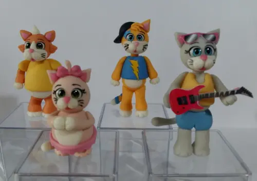 Caixa Acrílico com Personagem 44 Gatos em Biscuit