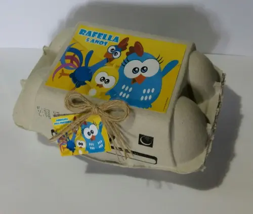 Caixa de Ovos Galinha Pintadinha