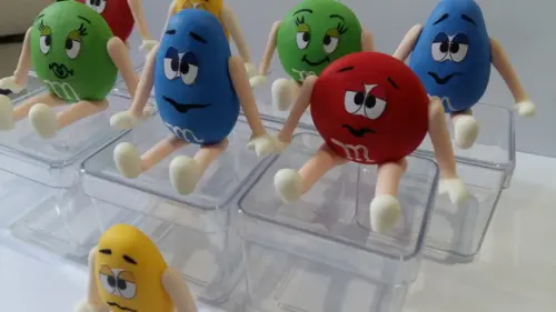 Caixinha M&m Promoção pelo Zap 9,00 Cada