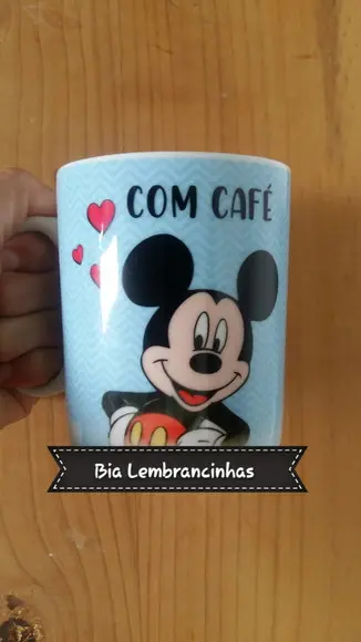 Caneca de Porcelana Mickey Mouse