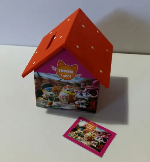 Casa Cofre 44 Gatos
