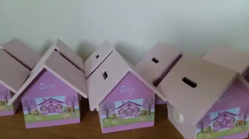 Casa Cofre Casinha de Boneca