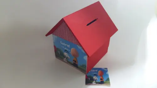 Casa Cofre Snoopy - Média