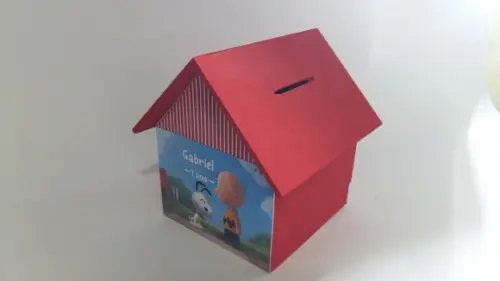 Casa Cofre Snoopy - Média