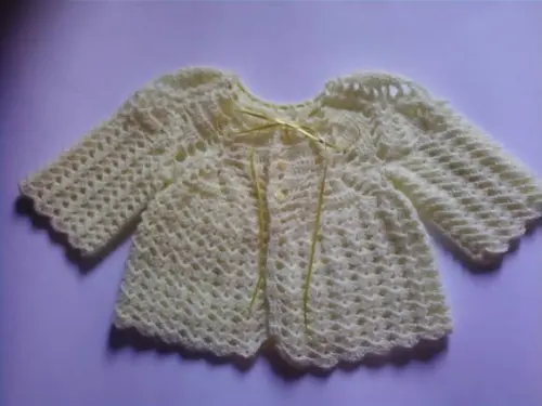 Casaquinho de Bebê