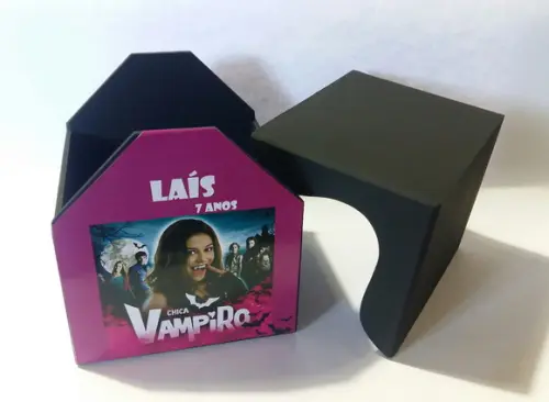 Centro de Mesa Chica Vampiro
