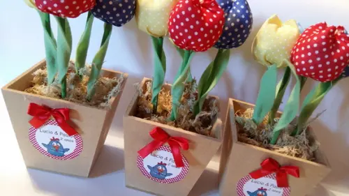 Centro de Mesa Galinha Pintadinha