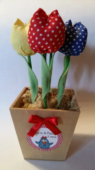 Centro de Mesa Galinha Pintadinha