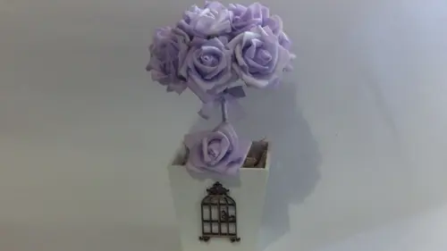 Centro de Mesa Rosas Lilás