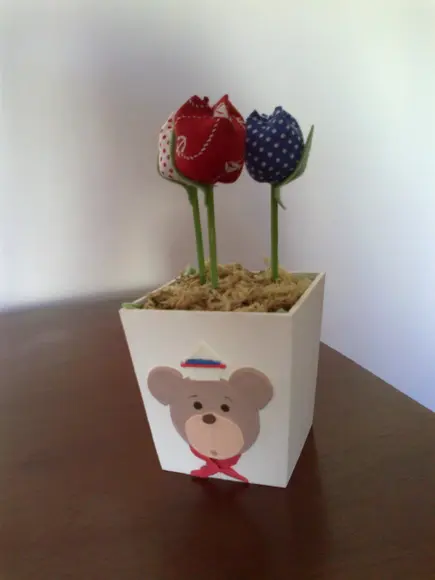 Centro de Mesa Urso Marinheiro