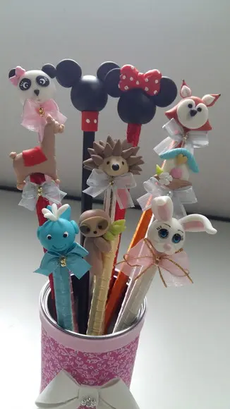 Lápis e Canetas com Ponteiras Sortidas