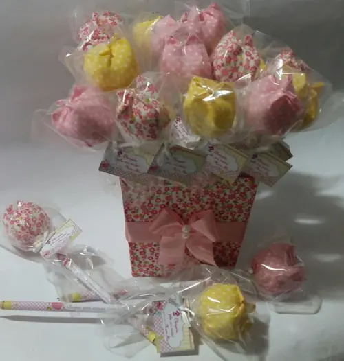 Lembrancinha Nascimento Lápis com Tulipa